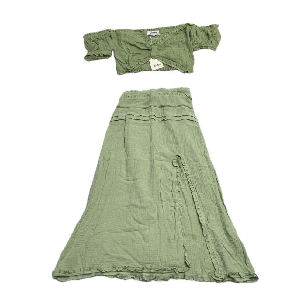 Mura Boutique green 2 piece set.